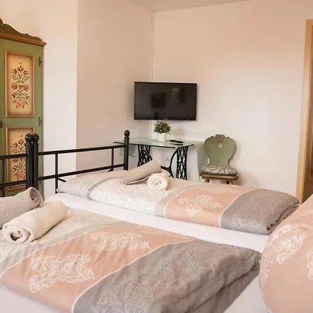 Landgasthof Nuechel Hotel